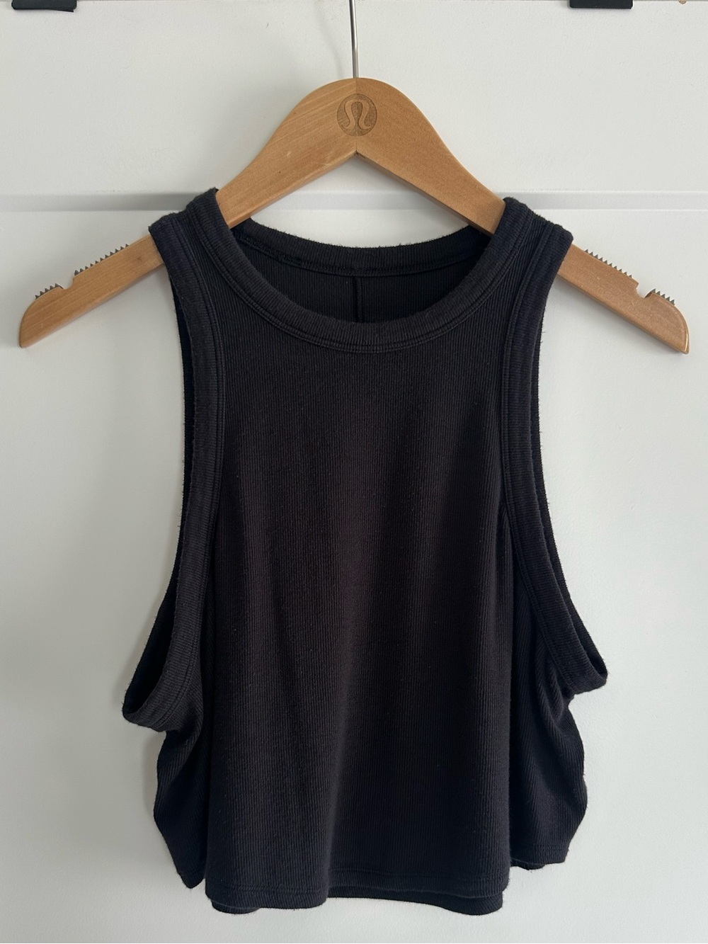 Lululemon Hold Tight Cropped Tank Top Black - Picture 2 of 9
